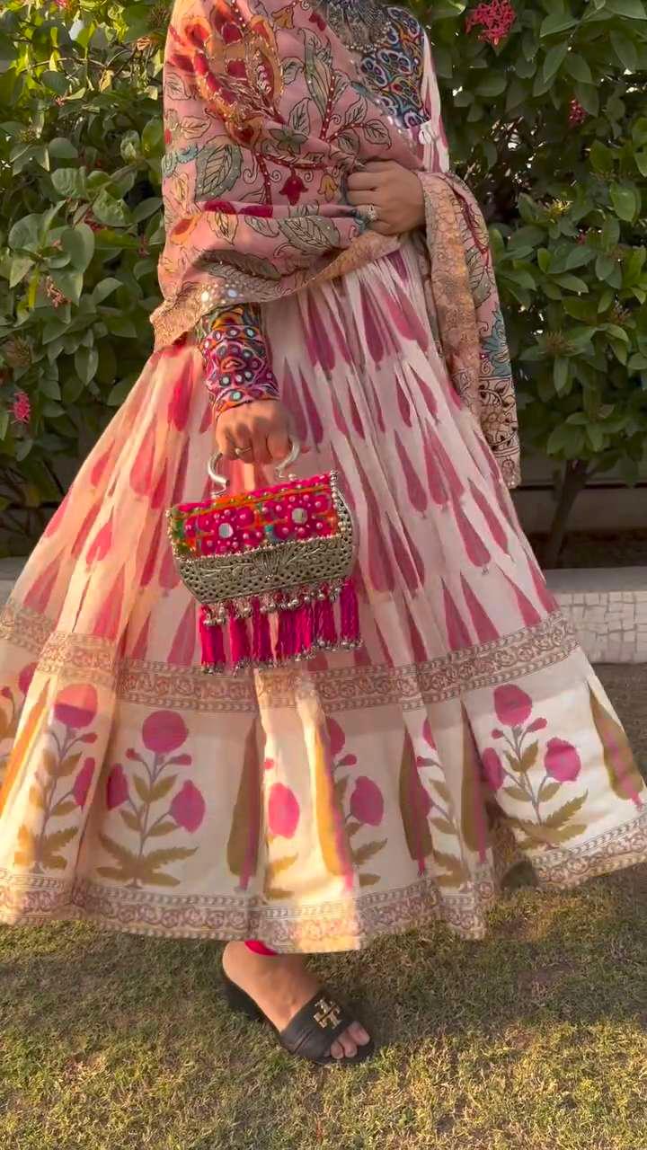 The Gulnaar Royale Bag - Image 1