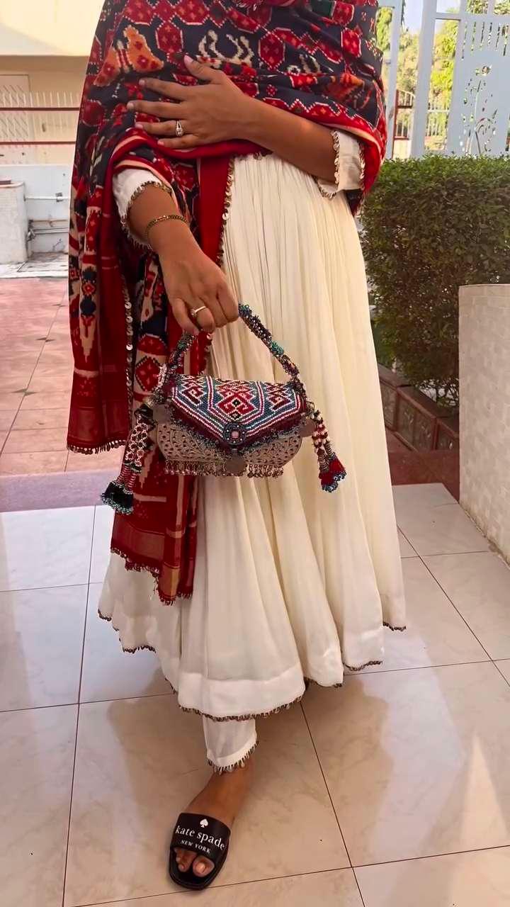 Meher Kutchi Potli Clutch - Image 1