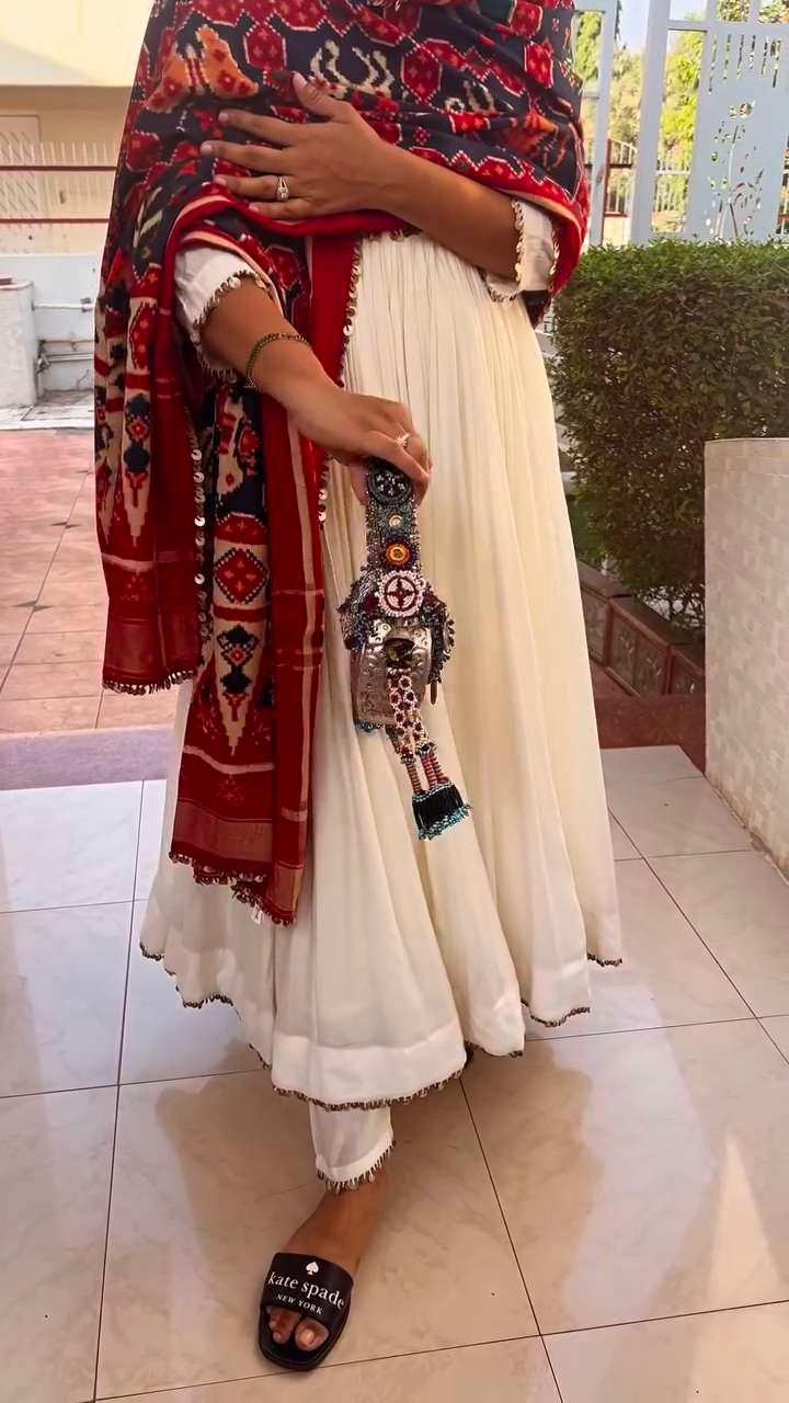 Meher Kutchi Potli Clutch - Thumbnail 2